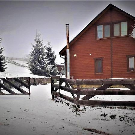 Cottage Ozerniy Mezőhát Kültér fotó